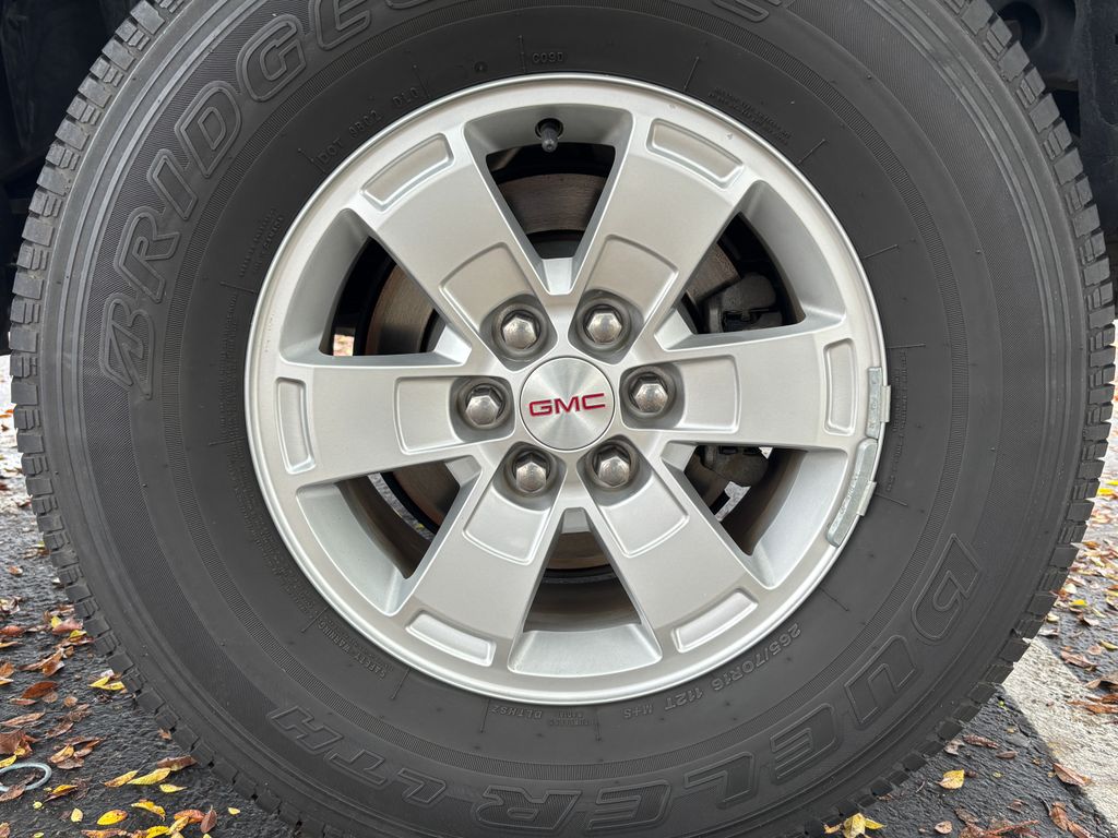 Thumbnail: 2016 GMC Canyon - 29