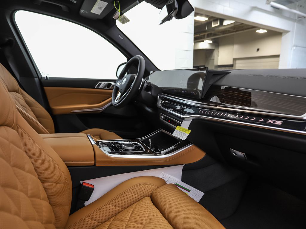 Thumbnail: 2026 BMW X5 - 28
