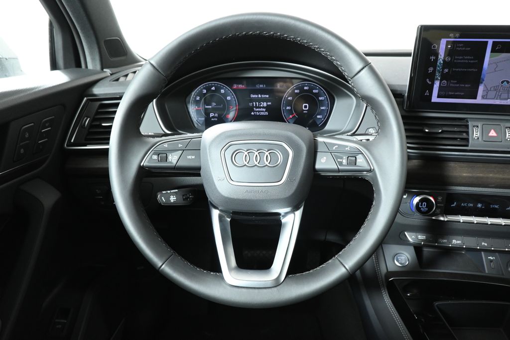 2025 Audi Q5  14