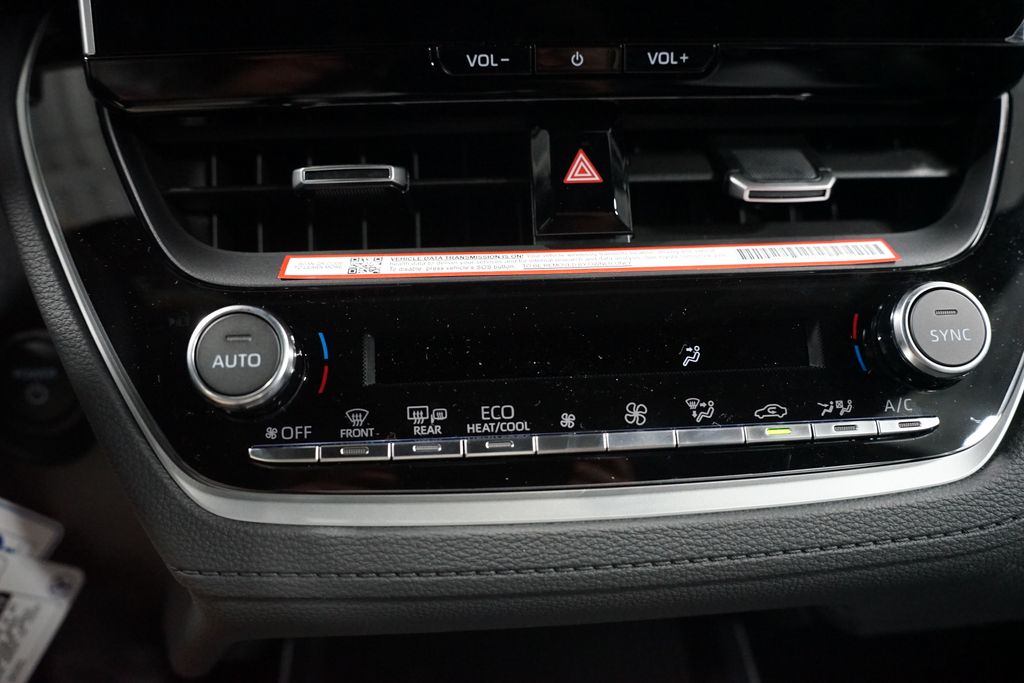 Thumbnail: 2026 Toyota Corolla Cross - 21