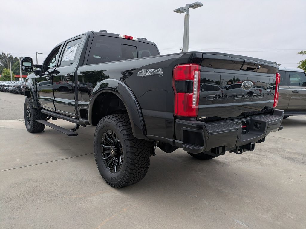 2026 Ford F-250 Super Duty Black Widow