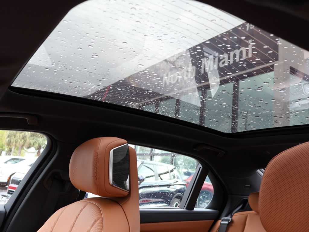 Used 2023 Red BMW 740i image 24