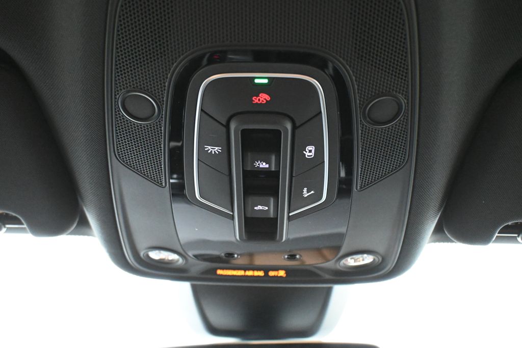 Thumbnail: 2026 Audi Q7 - 16