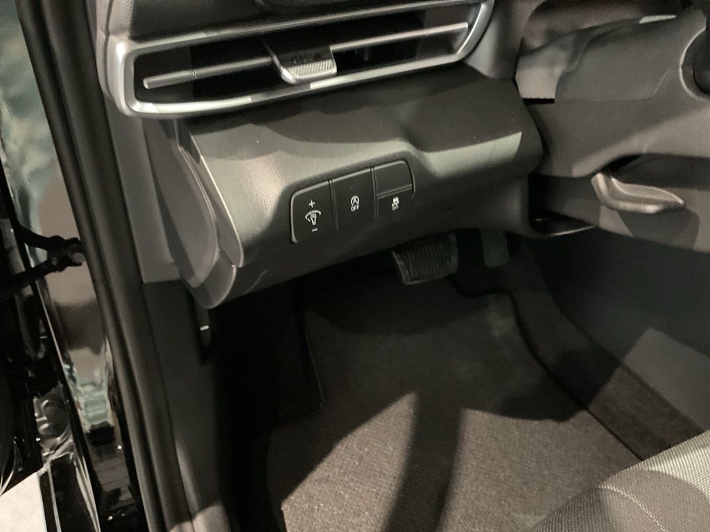 New 2026 Black Hyundai SE image 11