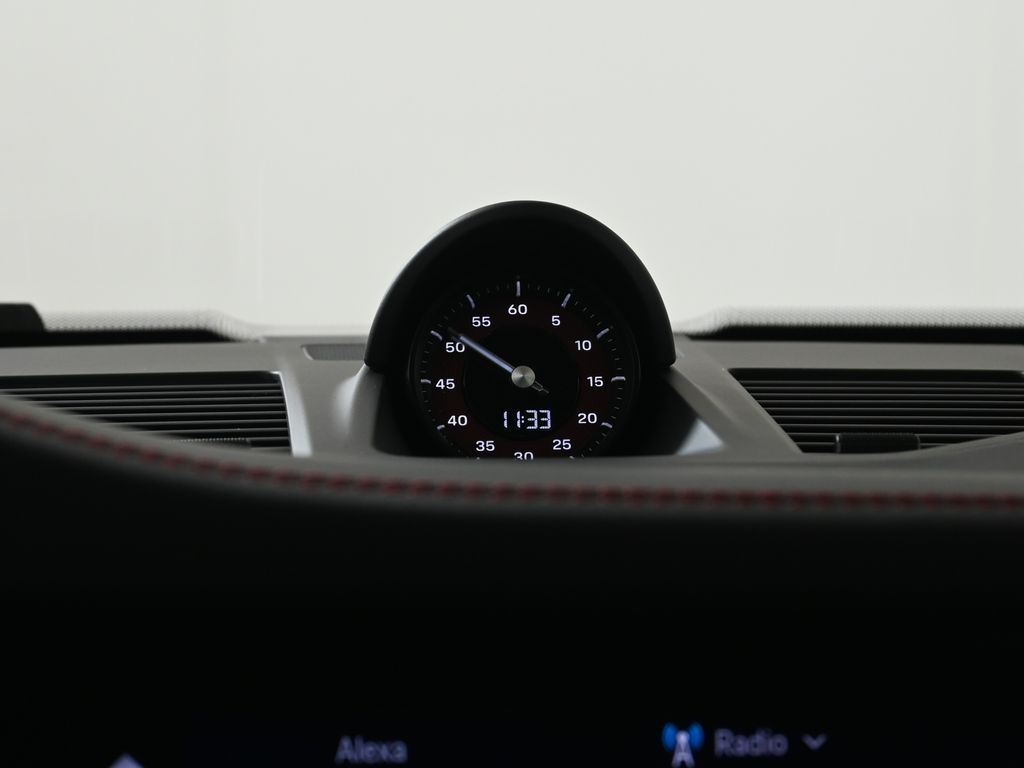 Thumbnail: 2026 Porsche 911 - 21