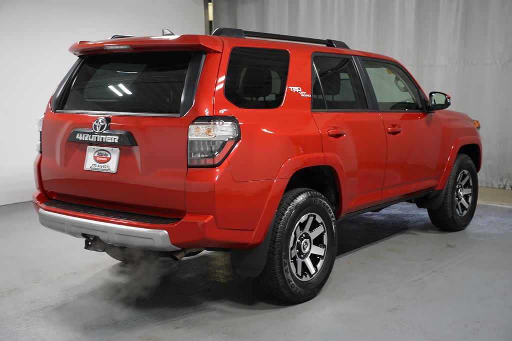 Thumbnail: 2024 Toyota 4Runner - 8