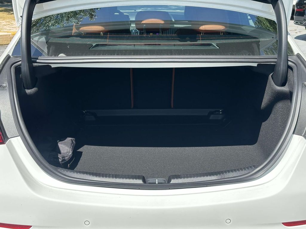 Thumbnail: 2025 Mercedes-Benz C-Class - 19