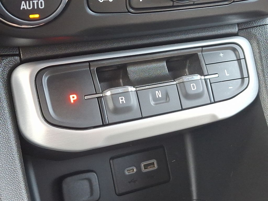 Thumbnail: 2023 GMC Acadia - 15