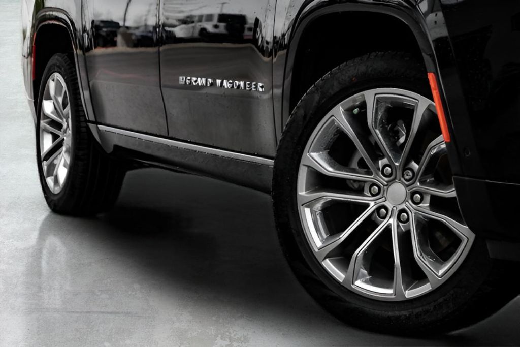 Used Car 2023 Jeep Grand Wagoneer L  Series Ii For Sale Under $70,000 In Austin, Texas