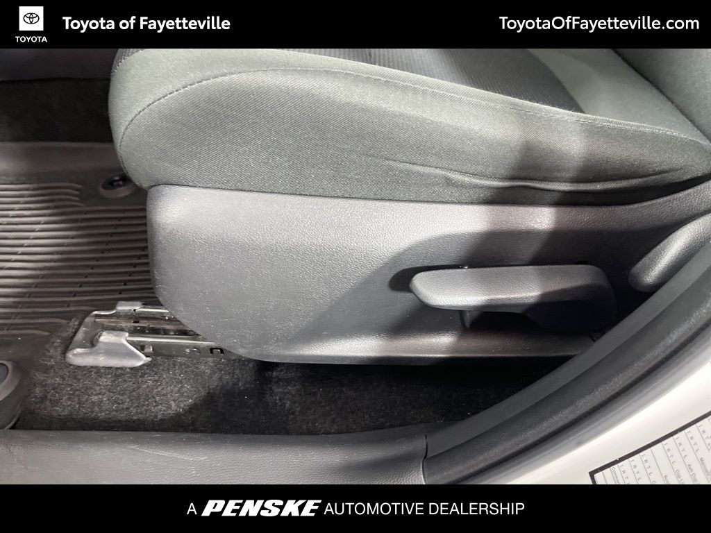 Thumbnail: 2024 Toyota RAV4 - 21