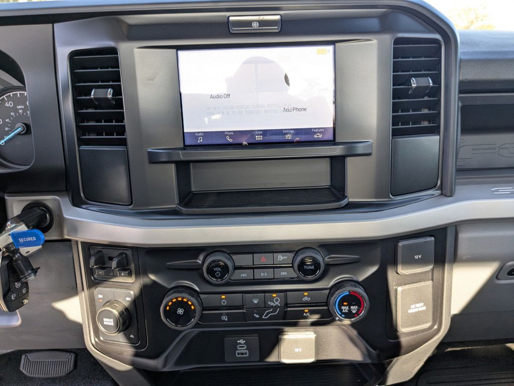 2025 Ford F-600 Chassis XL