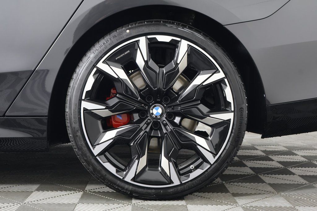 2025 BMW 5 Series 530i 10