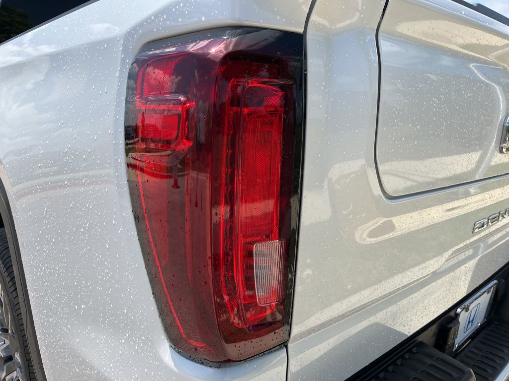 2023 GMC Sierra 1500 Denali Ultimate 7
