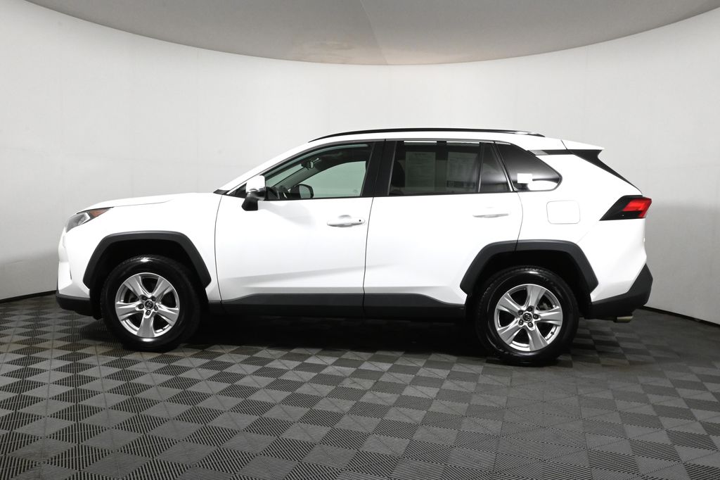 Thumbnail: 2019 Toyota RAV4 - 2