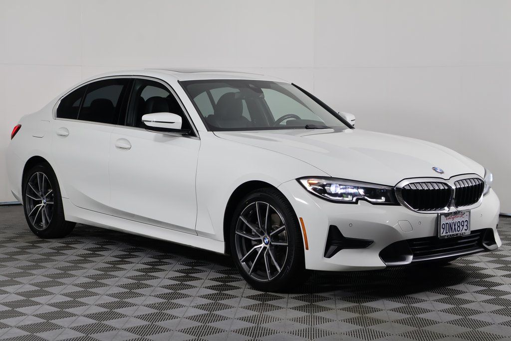 Thumbnail: 2019 BMW 3 Series - 3