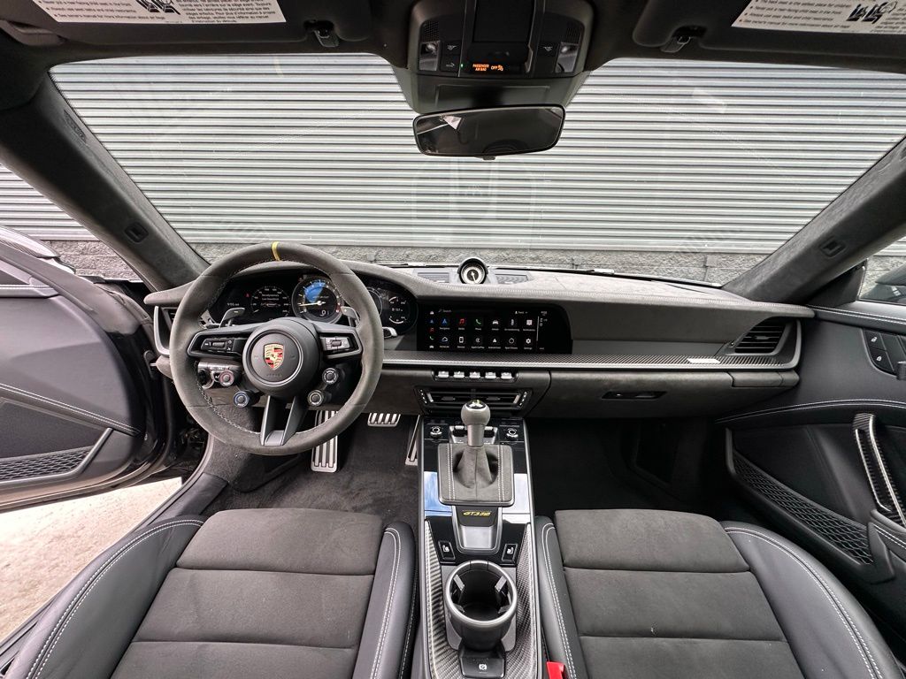 Thumbnail: 2025 Porsche 911 - 6