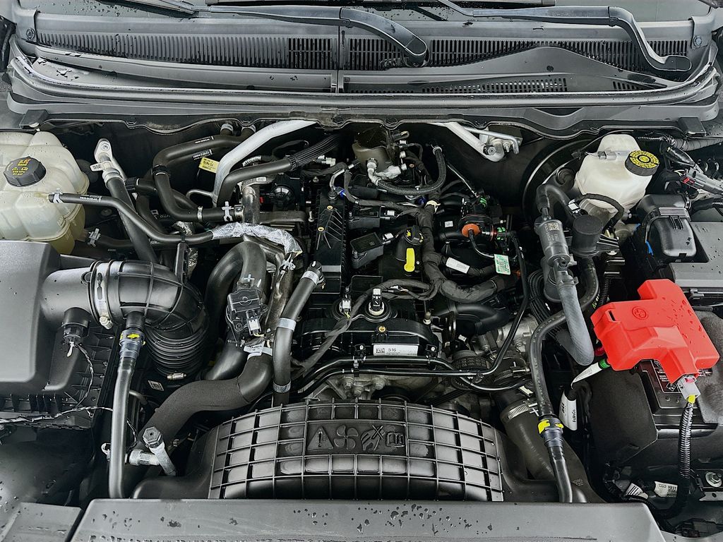 Used 2021 Gray Ford XL image 32