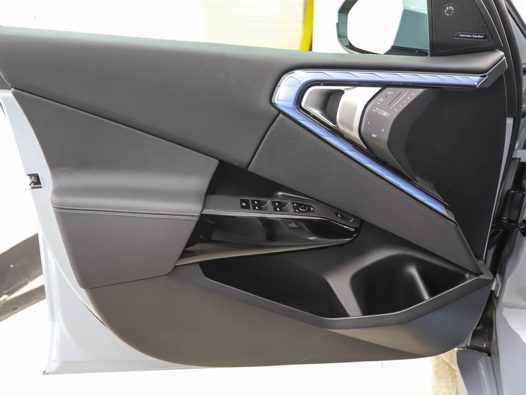 Thumbnail: 2026 BMW X3 - 9