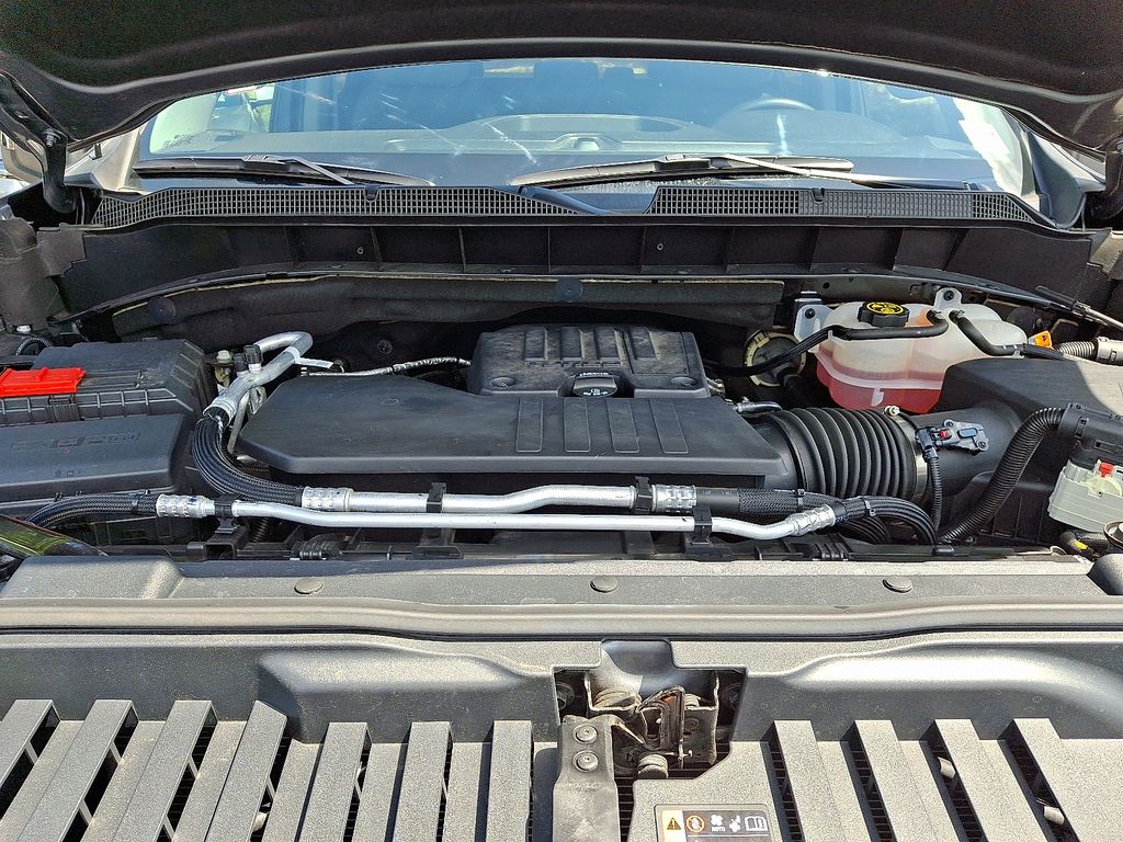 Thumbnail: 2022 Chevrolet Silverado 1500 - 28
