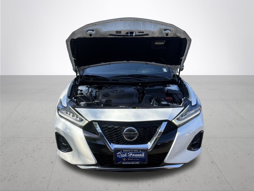 2020 Nissan Maxima SR