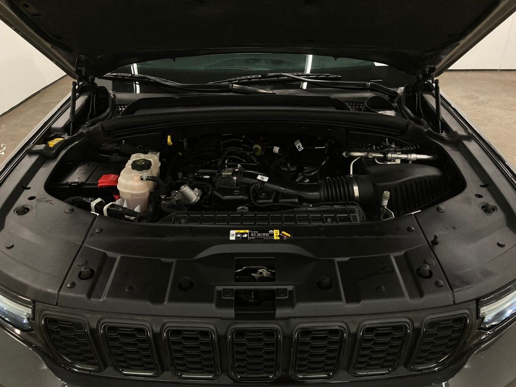 2023 Jeep Grand Cherokee L Altitude 4x4