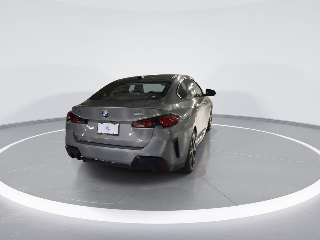 Thumbnail: 2026 BMW 2 Series - 7