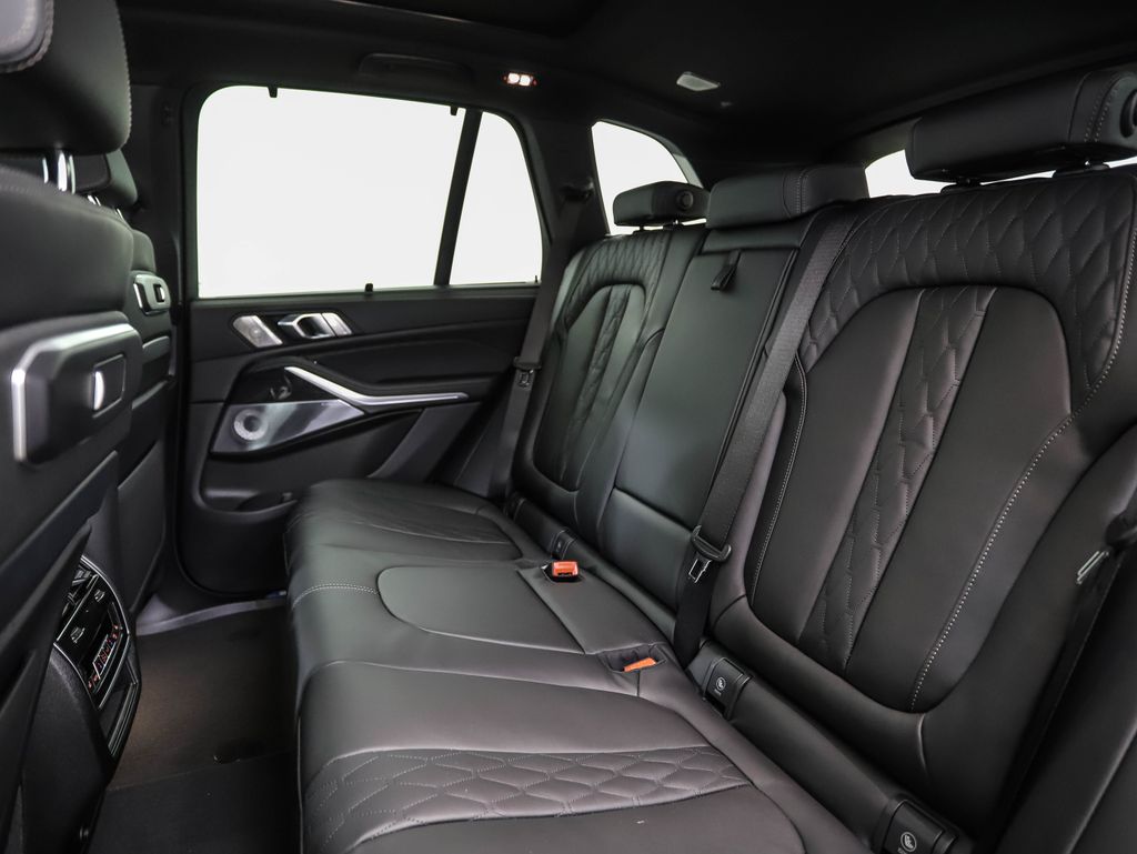 Thumbnail: 2026 BMW X5 - 22