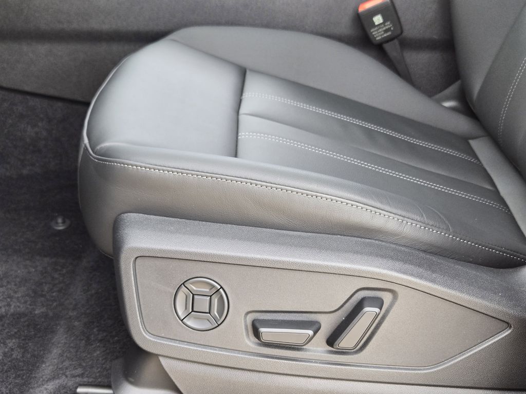 new 2025 Audi Q5 car, priced at $59,030