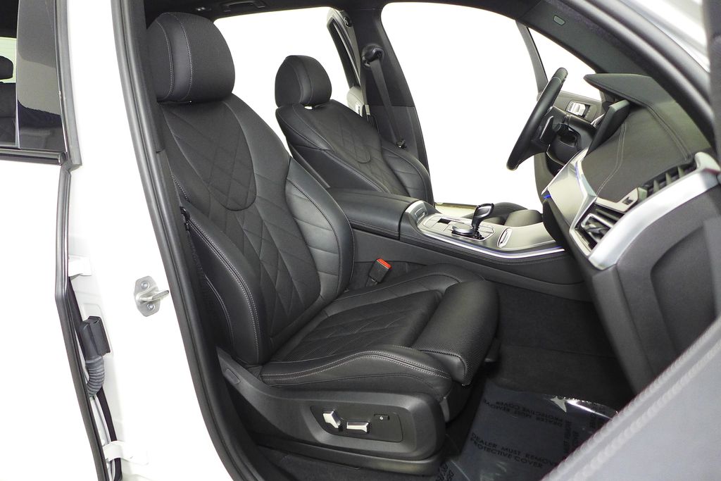 Thumbnail: 2023 BMW X5 - 18