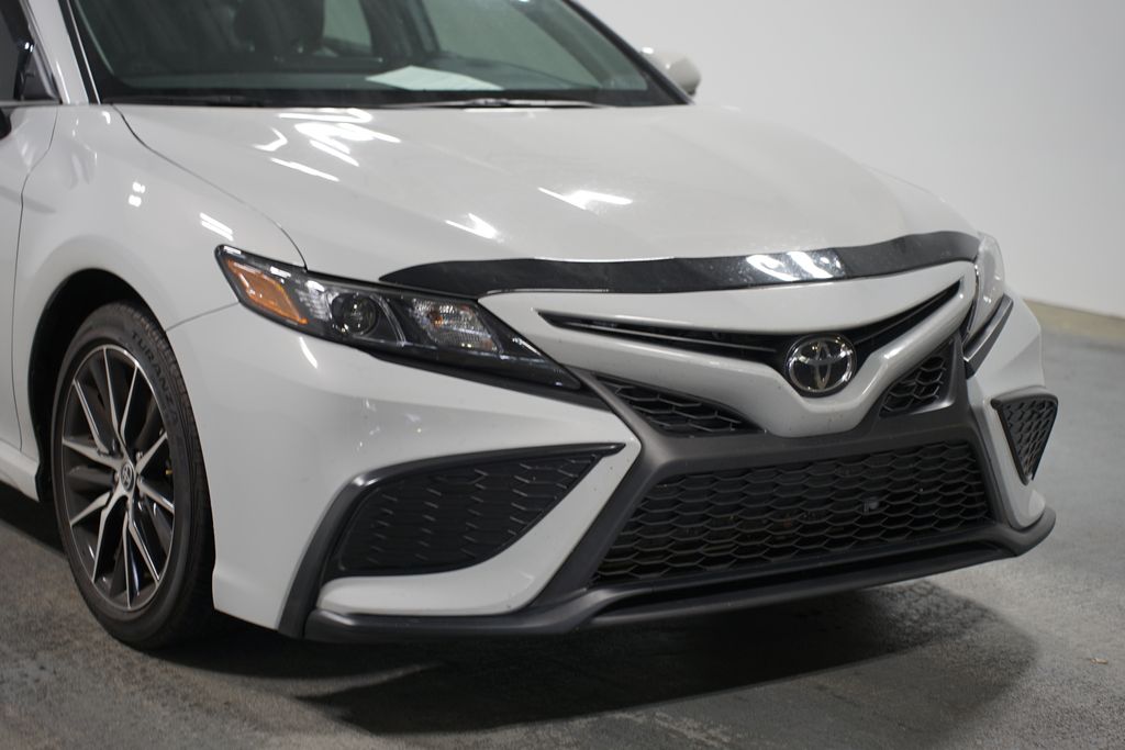 2024 Toyota Camry SE 4