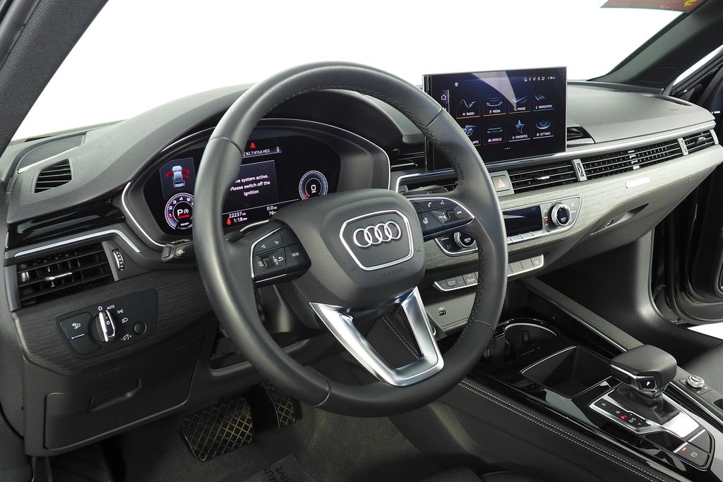 Thumbnail: 2023 Audi A4 - 31
