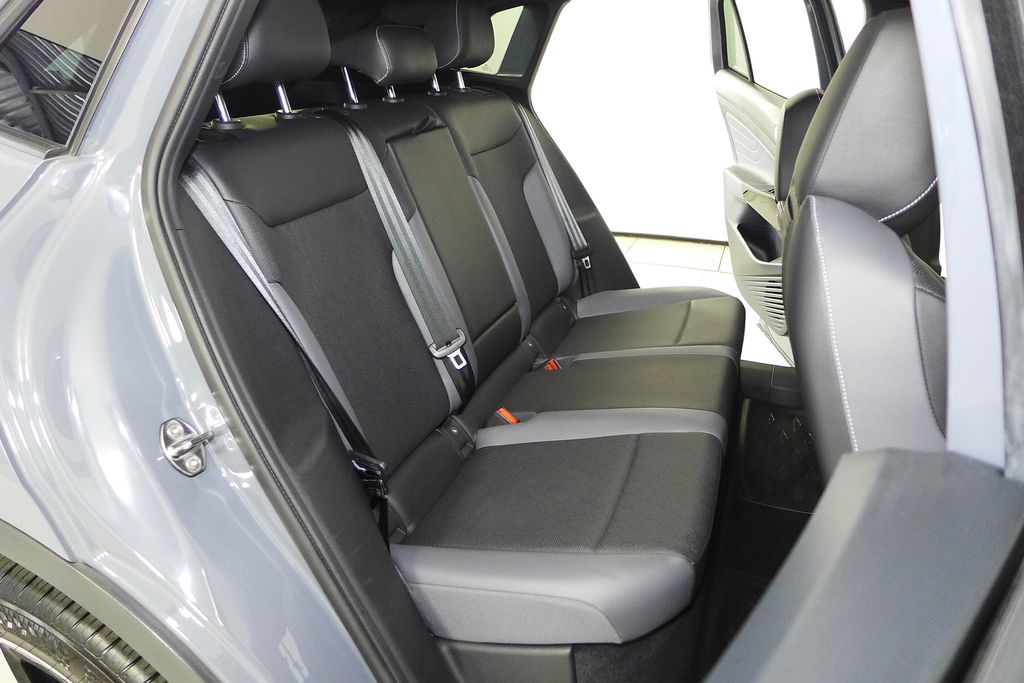 Thumbnail: 2023 Volkswagen ID.4 - 20