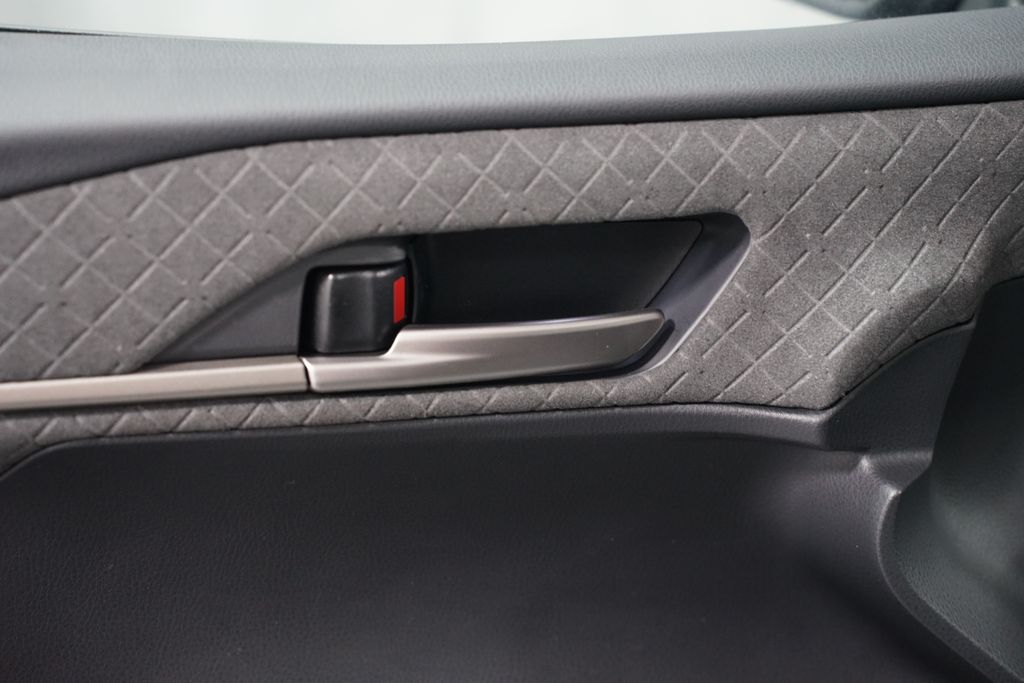 Thumbnail: 2026 Toyota Camry - 32