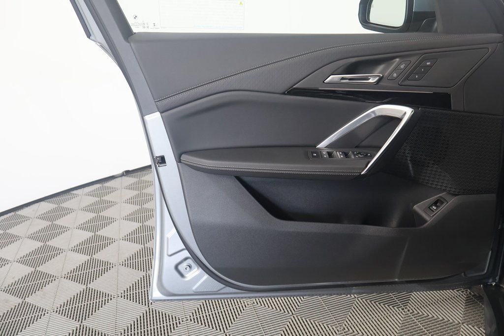 2025 BMW X2 xDrive28i 7