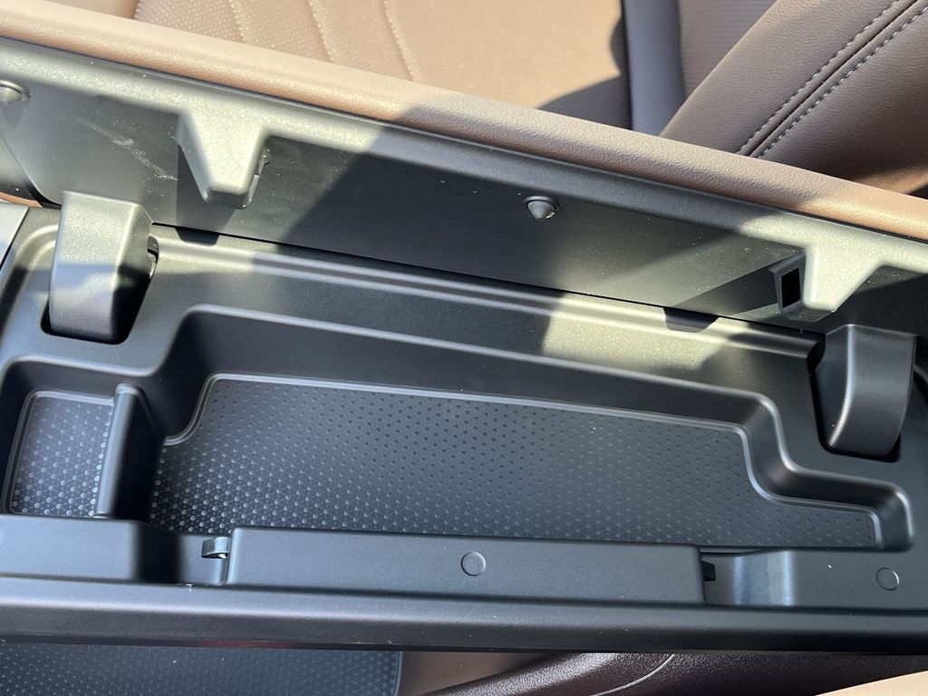 2025 BMW X1 xDrive28i 21