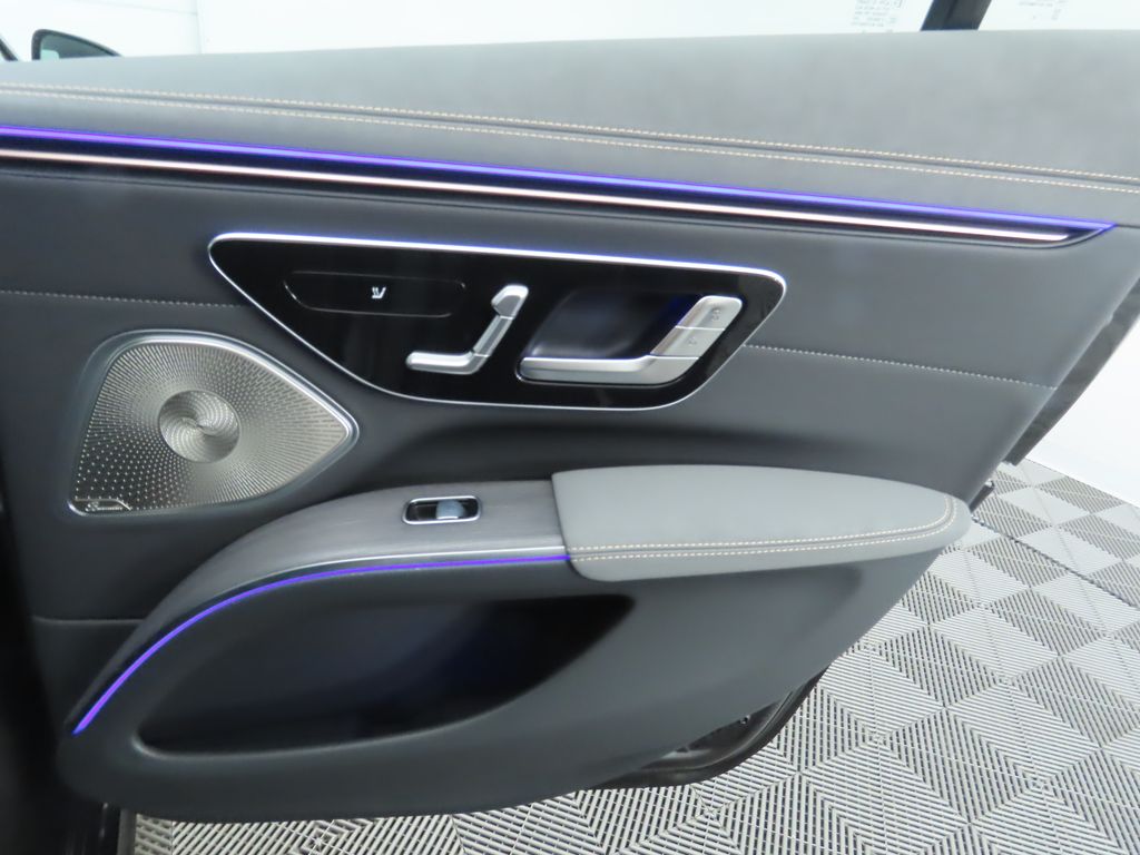2025 Mercedes-Benz EQS 450 29