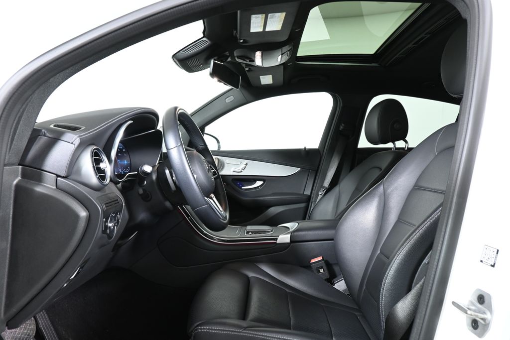 2023 Mercedes-Benz GLC 300 3