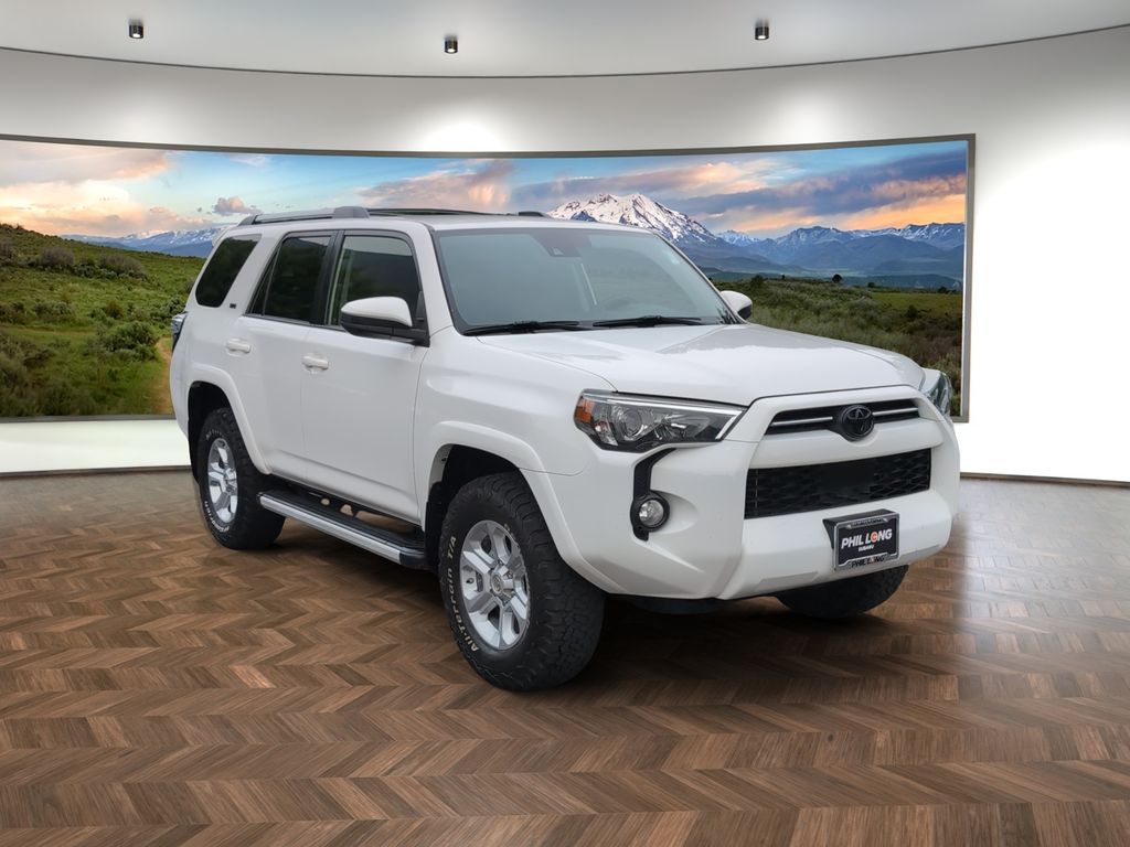 2020 Toyota 4Runner SR5 4WD