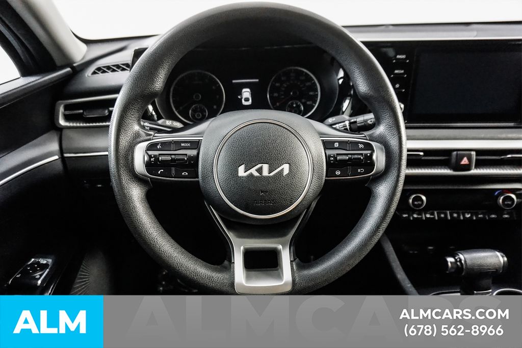 Used 2022 Silver Kia LX image 24