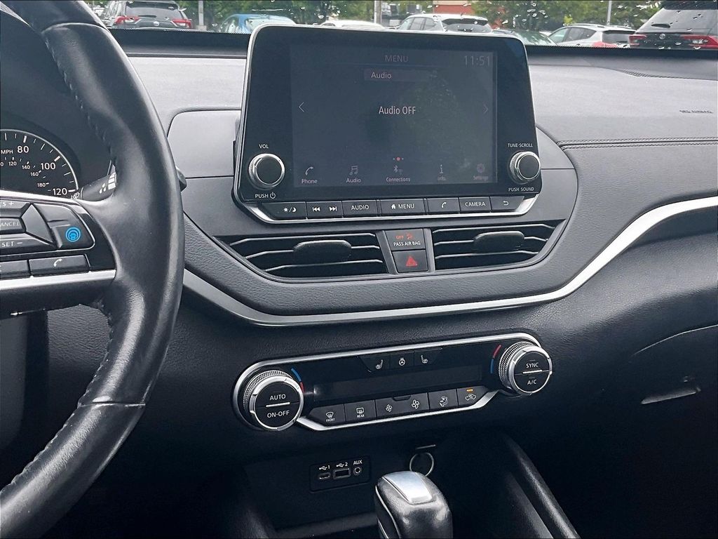 2019 Nissan Altima — photo 18