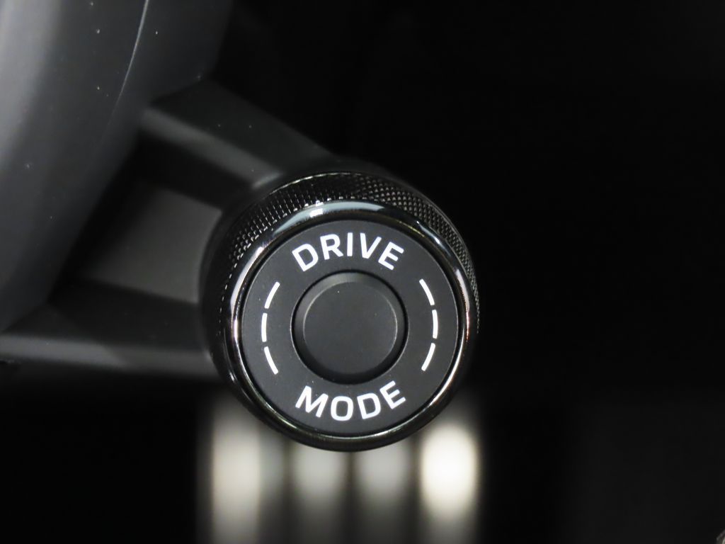 Thumbnail: 2025 Porsche  - 23