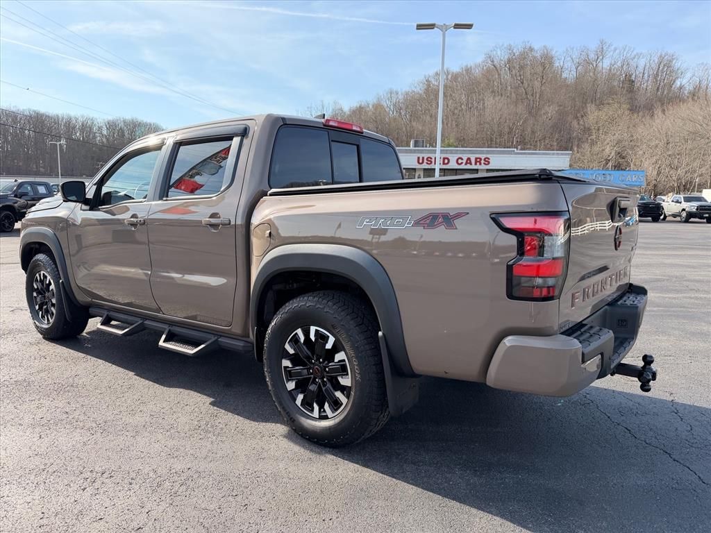 View vehicle photo 7