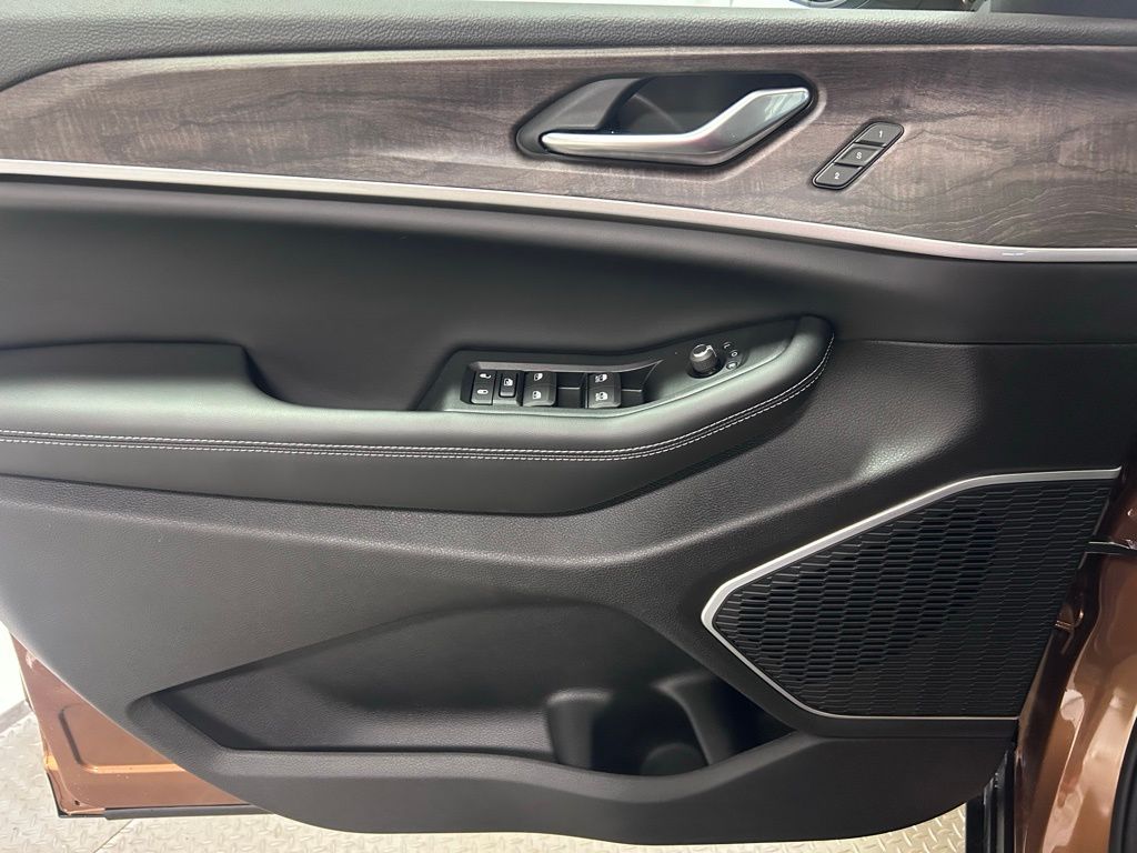 new 2026 Jeep Grand Cherokee L car, priced at $51,500