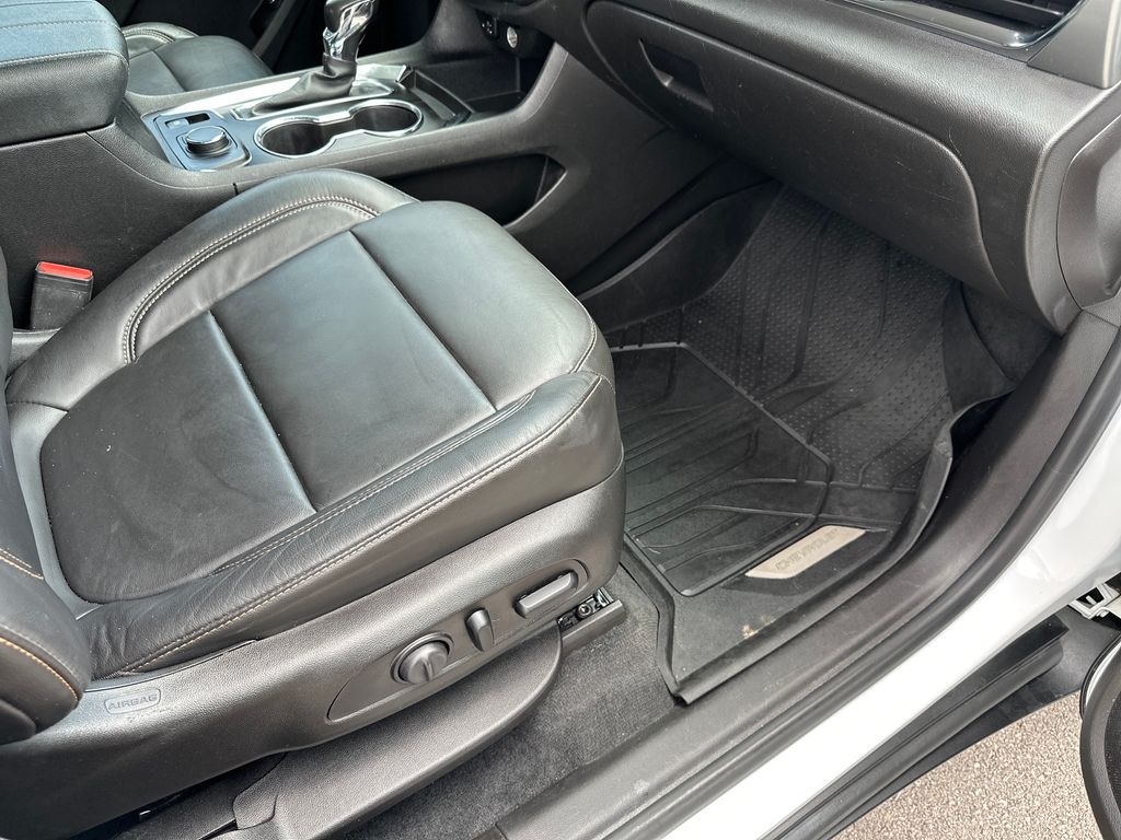 Used Car 2021 Chevrolet Traverse  Rs For Sale Under $30,000 In Austin, Texas