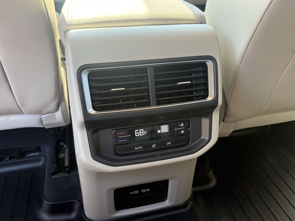 2024 Volkswagen Atlas 2.0T SE  at Big Star Chrysler Jeep Dodge Ram 