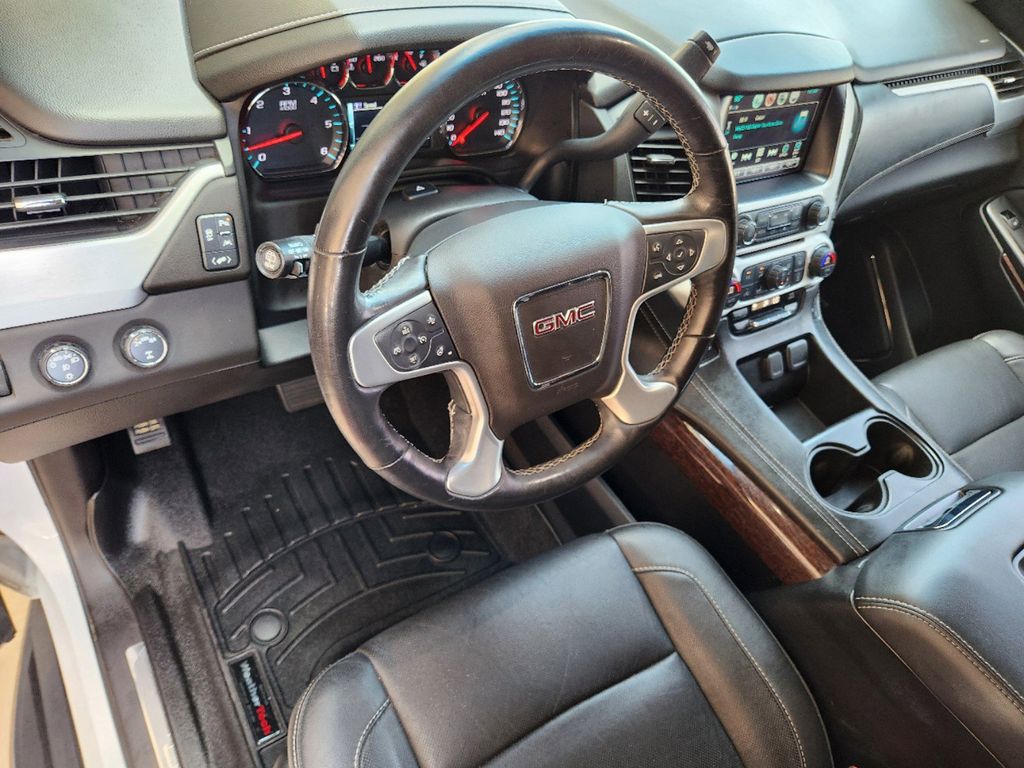 2019 GMC Yukon XL SLT 2