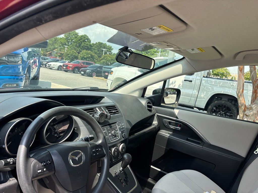 Used 2014 Red Mazda Sport image 16