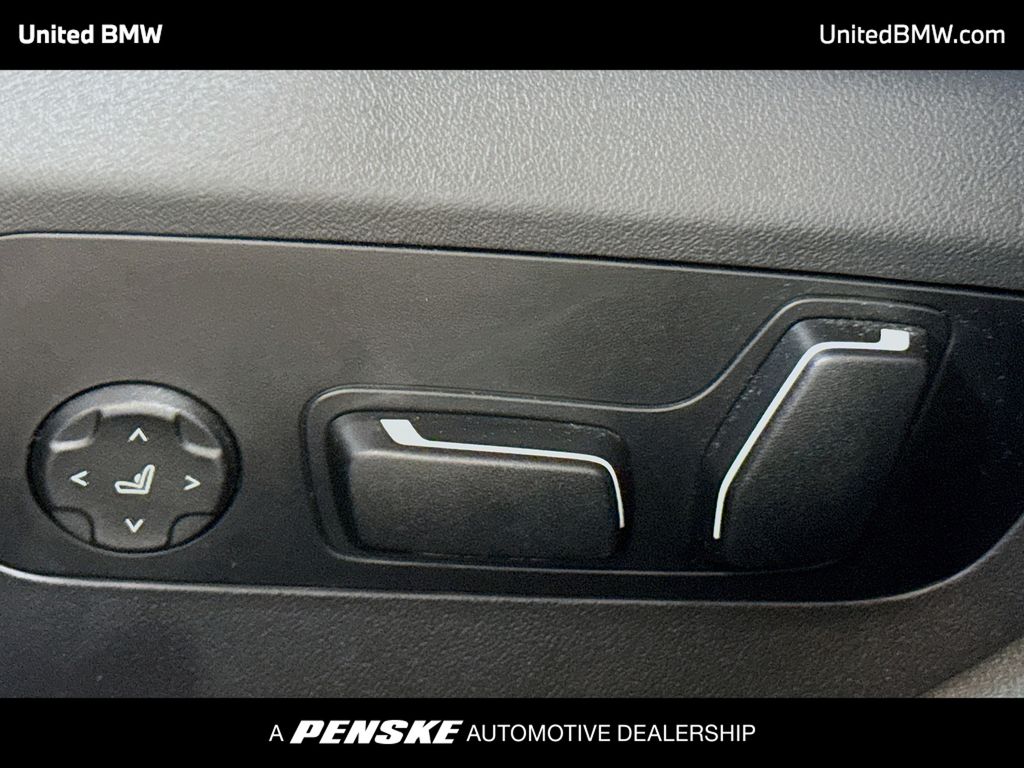 Thumbnail: 2024 BMW 5 Series - 4