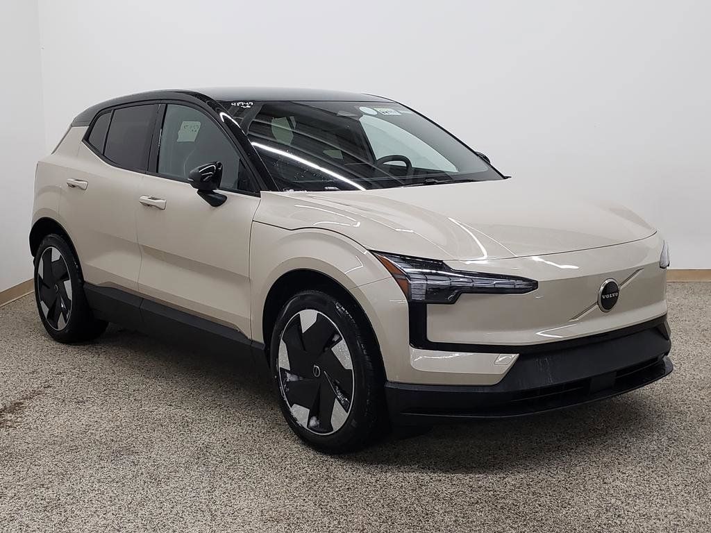 2026 Volvo EX30 Twin Plus eAWD
