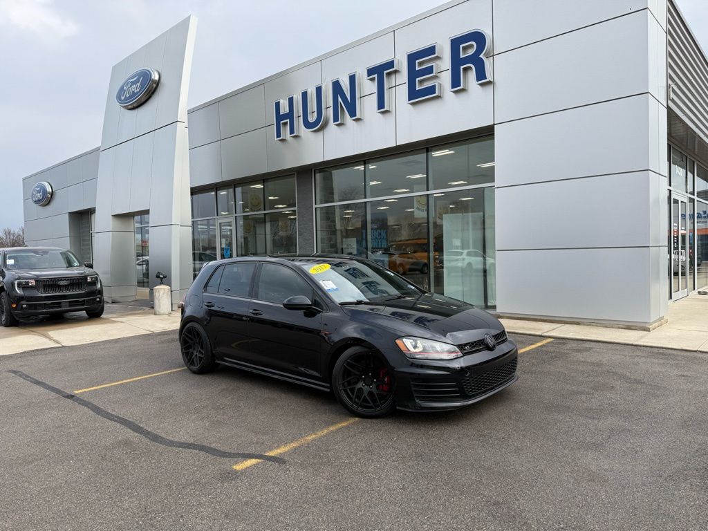 2017 Volkswagen Golf GTI 2.0T Sport 4-Door FWD